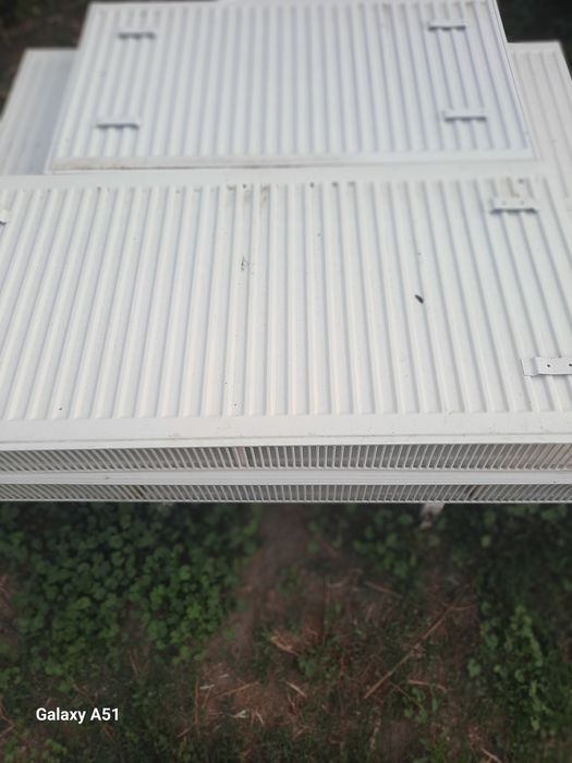 Vând calorifere  de oțel,stare foarte bună