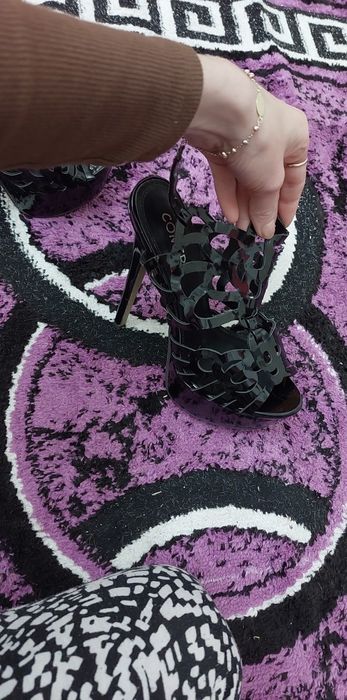 Pantofi Cu Toc Si Platforma