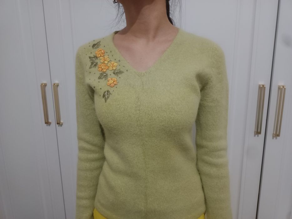 Свитер женский сатылады