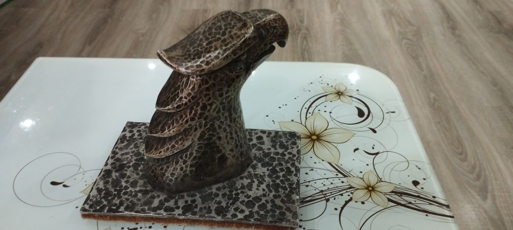 Продавам декоративен предмет