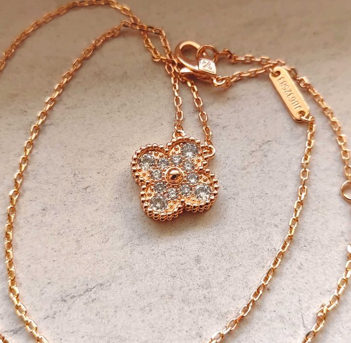 Дамско златно колие с детелина Van Cleef & Arpels VCA Vintage Alhambra