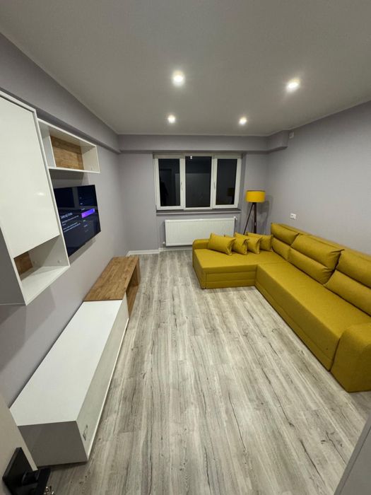 Vand apartament 2 camere, decomandate, zona Energiei