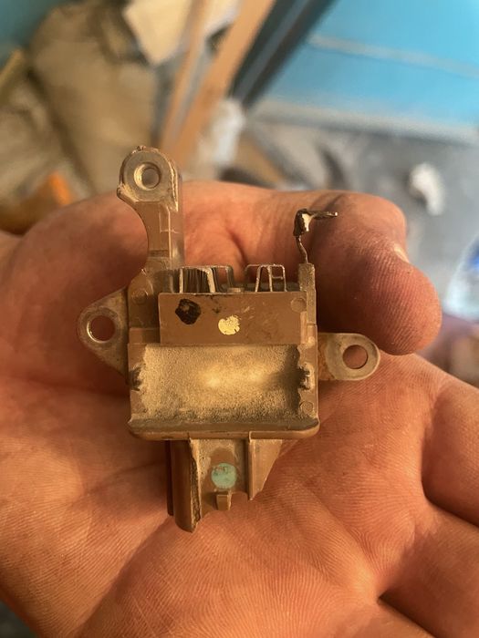 Продается реле регулятор