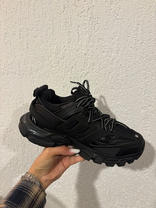 Balenciaga Track