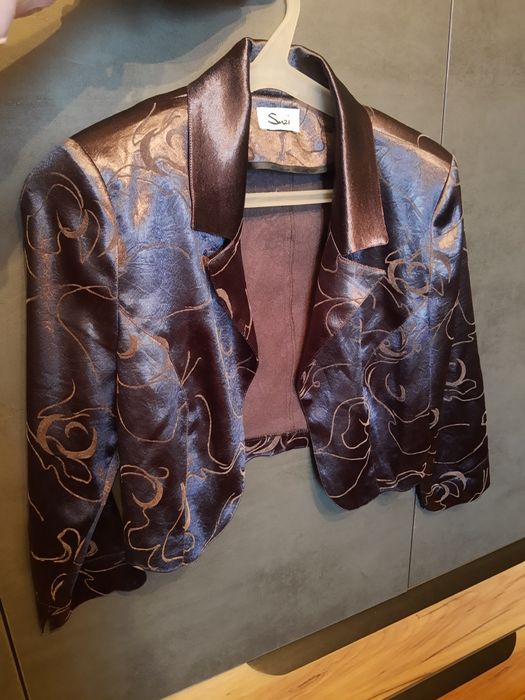 Лилава рокля за повод