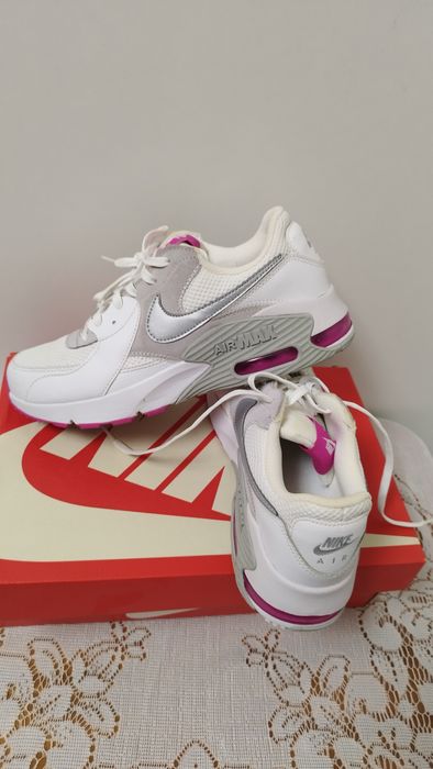 Încălțăminte mărimea 39