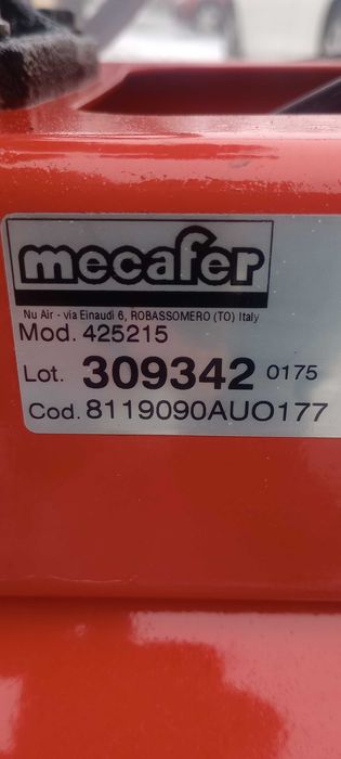 Compresor de aer  , 220 volti , 100 litri ,