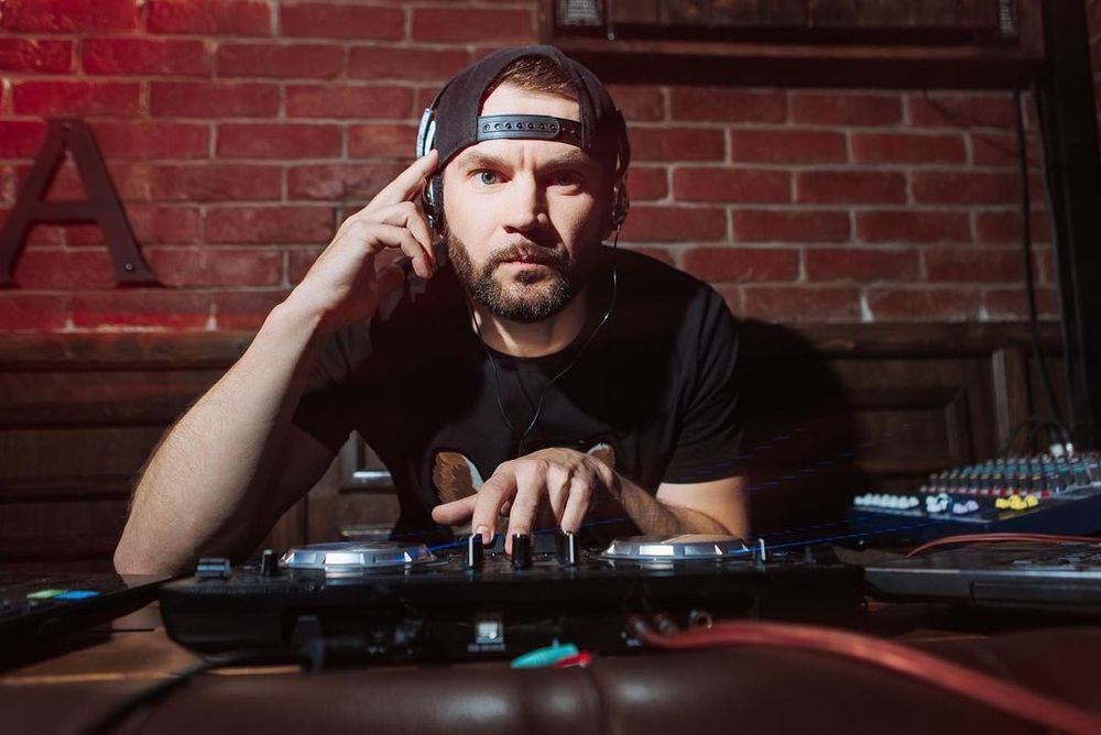 Ди'джей в Астане