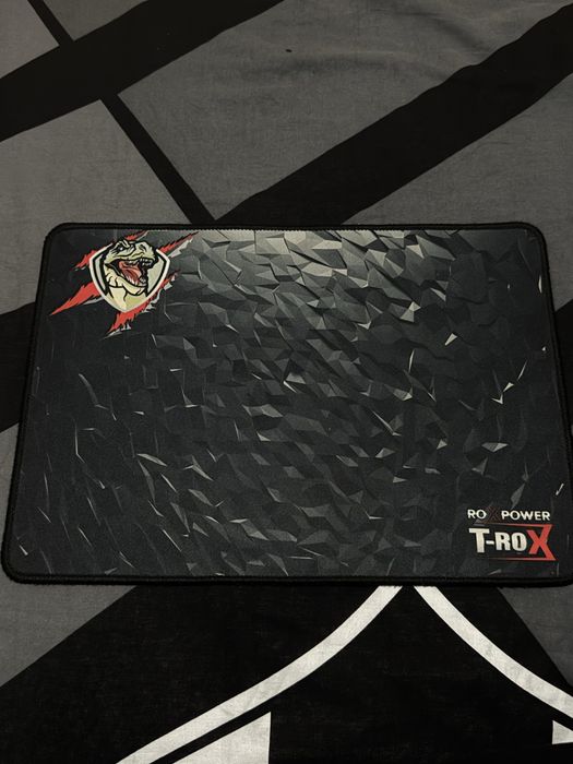 Roxpower T-ROX геймърска мишка + пад