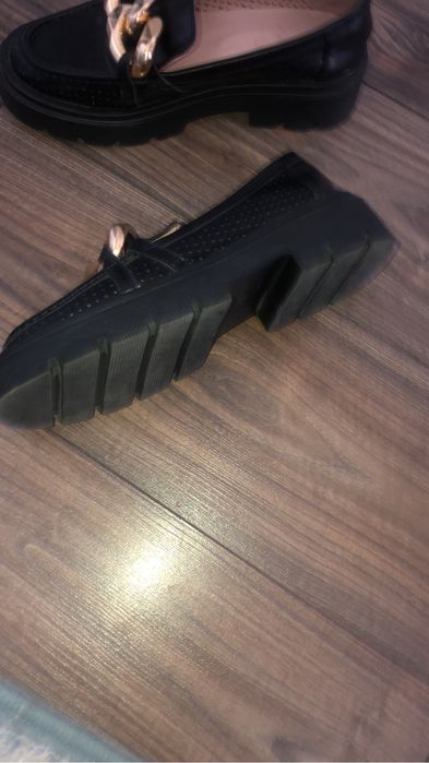 Продам туфли, размеры 40 и 38