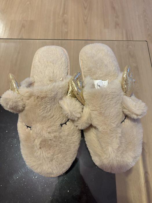 Различни видове пухени пантофки