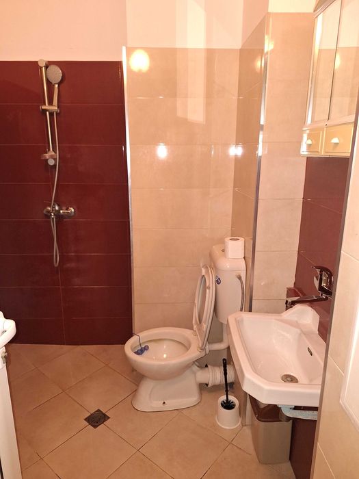 Дава се под наем Двустаен апартамент в Перник, Красно село - 49 кв.м за 295.8 € - Снимка #9