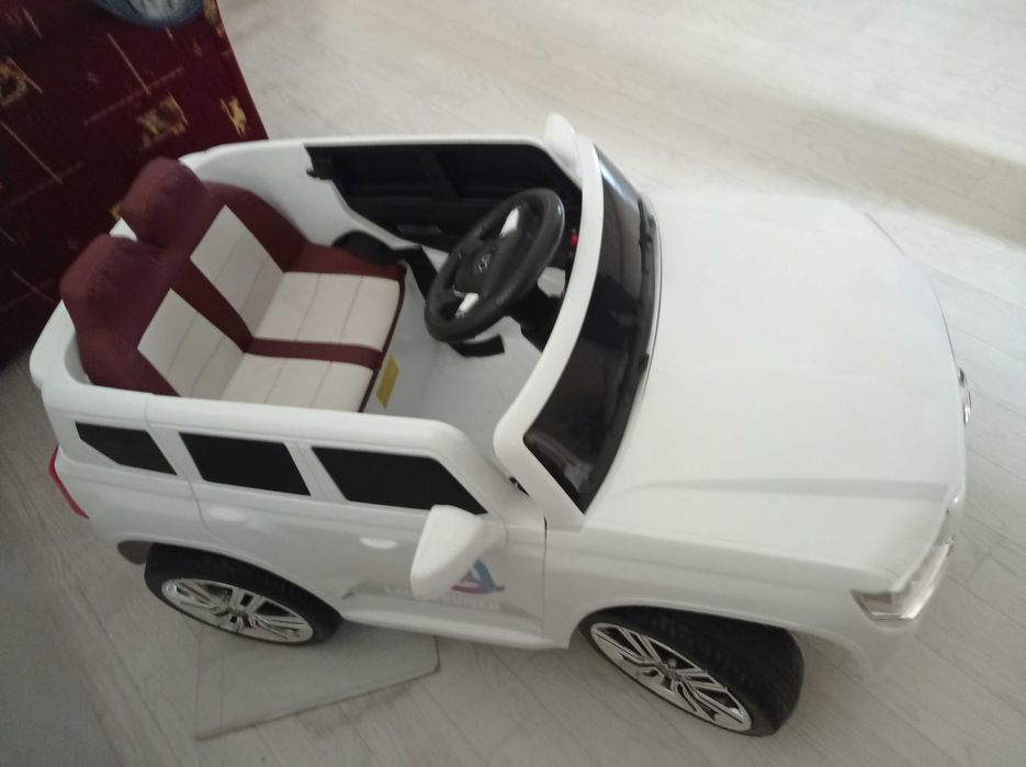 Продам электромобиль