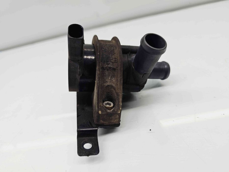 Pompa recirculare apa Seat Ibiza 5 (6J5) FR [Fabr 2008-2017] 1K0965561