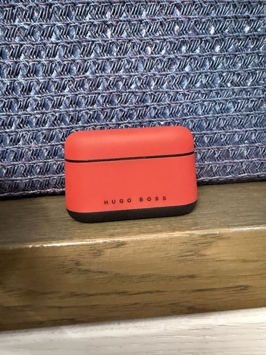 Безжични слушалки GEAR MATRIX True Wireless Earbuds от HUGO BOSS