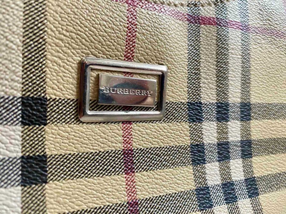 Оригинална дамска чанта "BURBERRY"