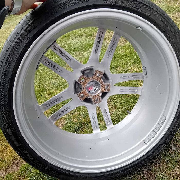 Джанти с гуми за VAG групата в перфектно състояние 5х112 20-ки