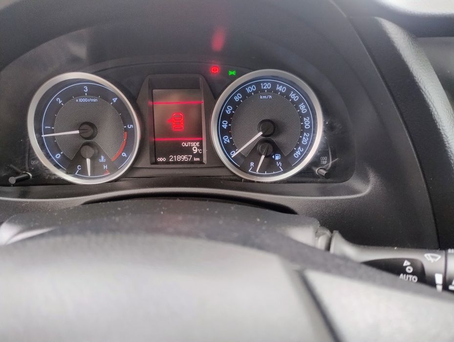 Toyota auris 2.0 Diesel 2015