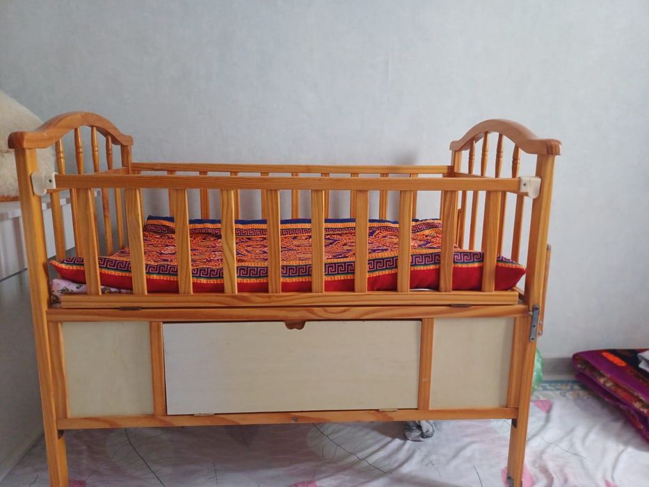 Детская кровать продам