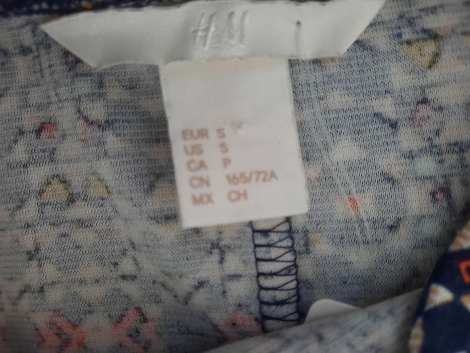 Fusta și 2 tricouri topuri
