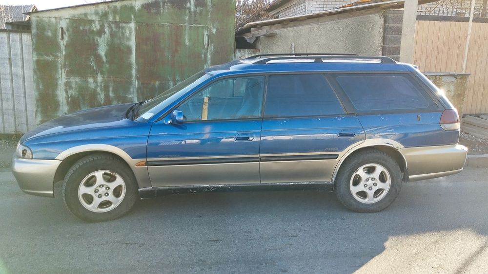 Субару легаси аутбек