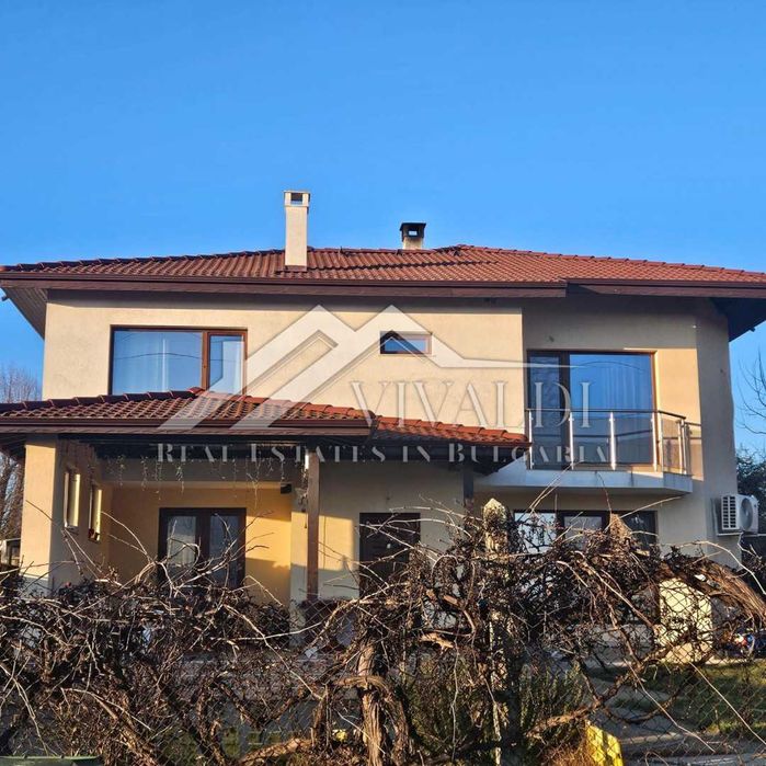 Двуетажна нова къша в с.Приселци, обл.Варна