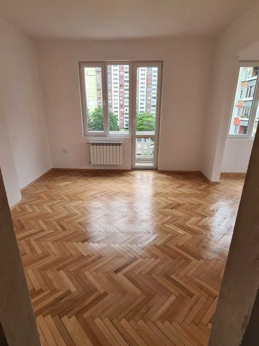 Продава се Тристаен апартамент в София, Зона Б-5 - 115 кв.м за 2044 €/кв.м - Снимка #2