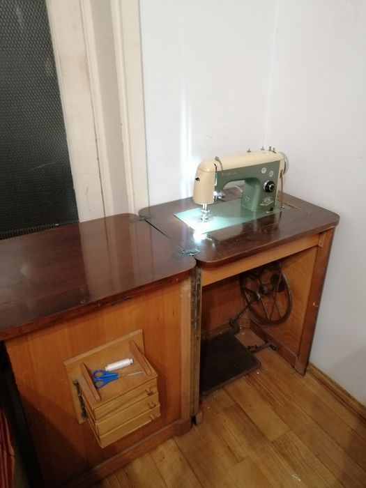 Masina de cusut Ileana Mobila