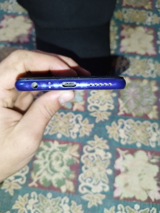 Redmi not 8 pro  4/64 keliwiladi