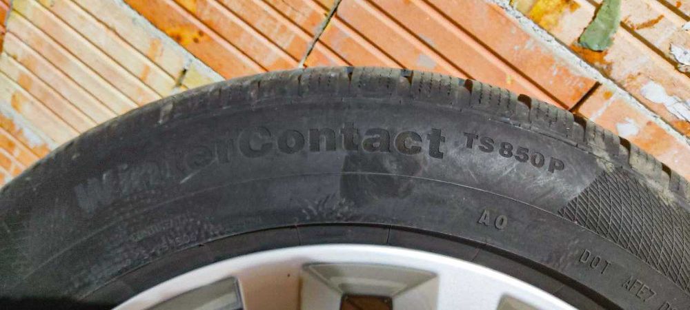 4 бр. Audi джанти със зимни гуми Continental