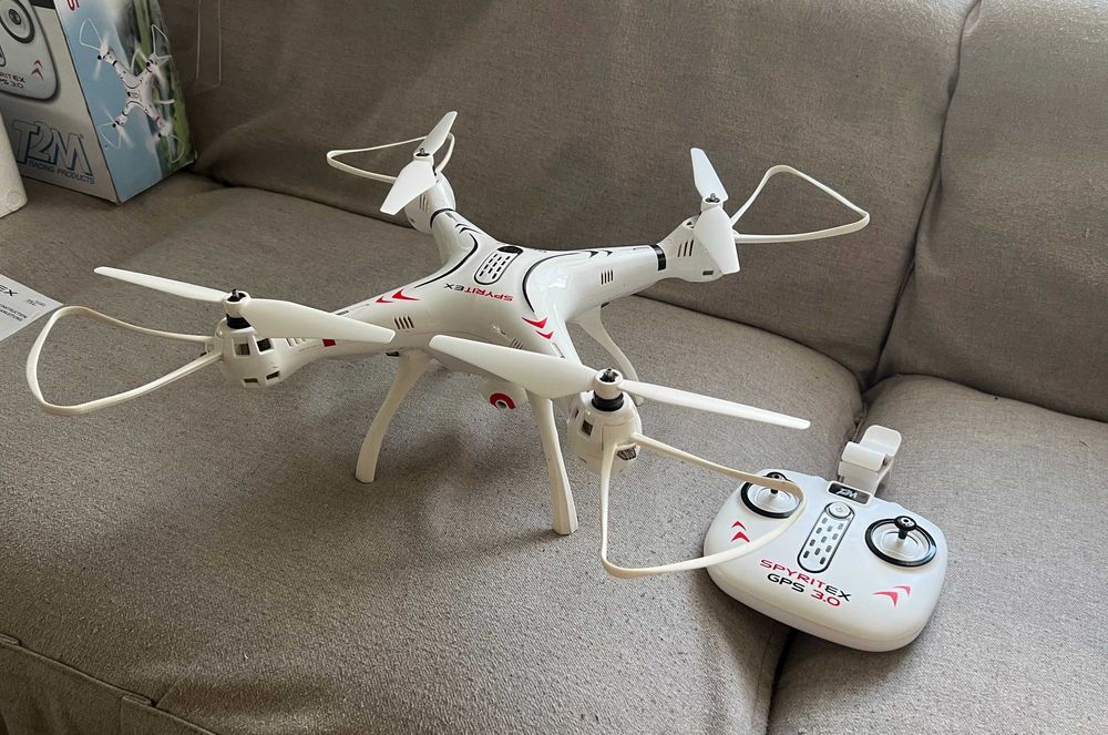 Drona T2M Spyritex GPS 3.0 FPV cu cameră HD și telecomandă completă