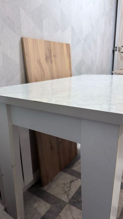 Продам стол для кухни