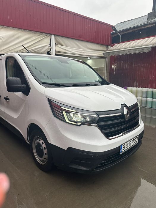 Cedare leasing operational RENAULT Trafic Furgon