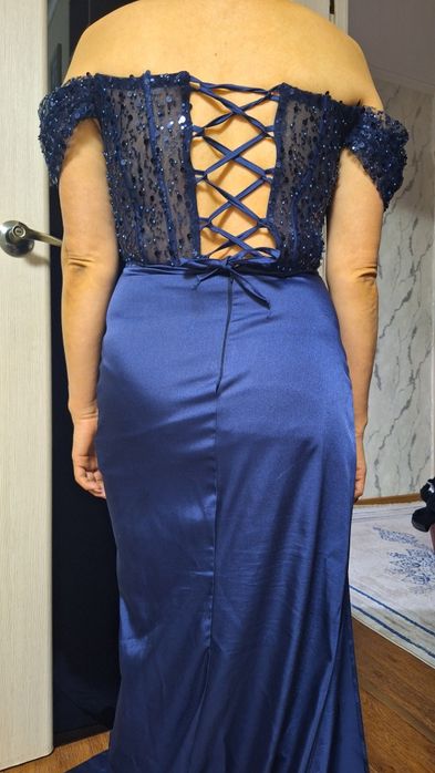 Срочно продам вечерние платье