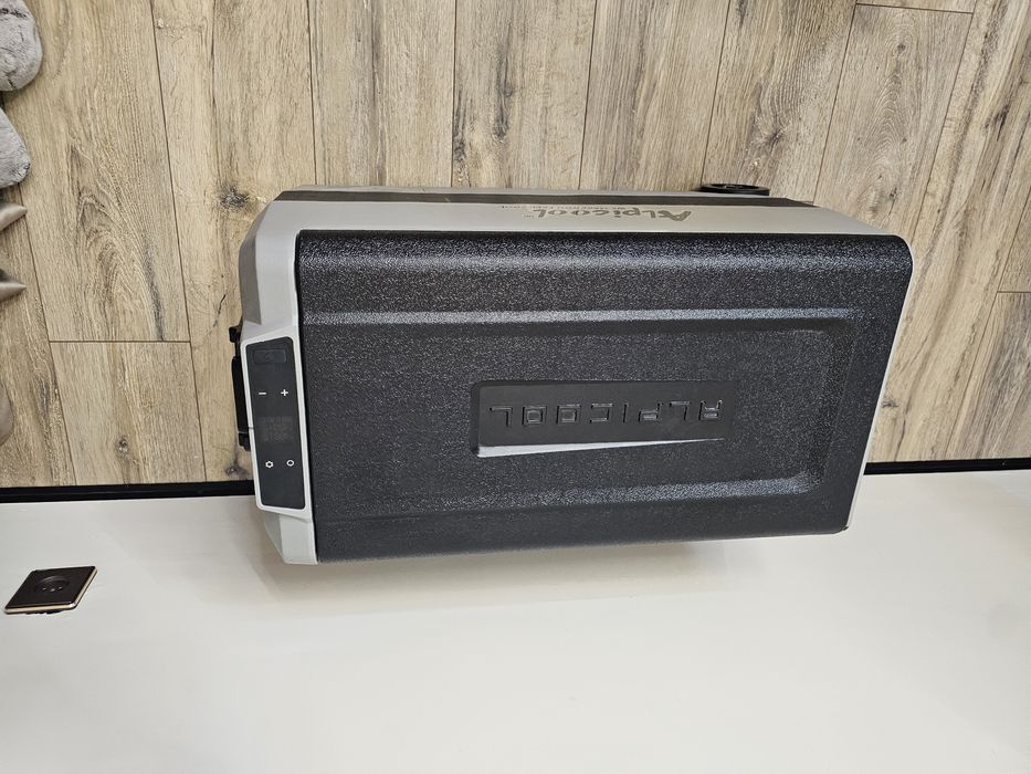 Автохолодильник продам