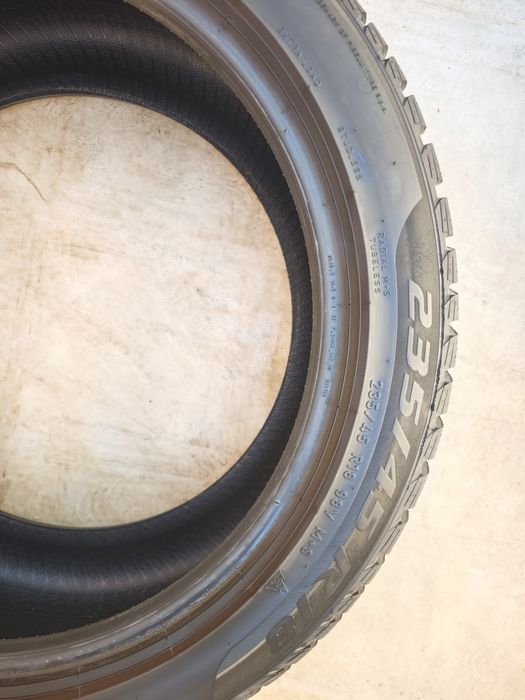 Anvelope 235/45/18 iarna M+S Pirelli Sotto Zero 3