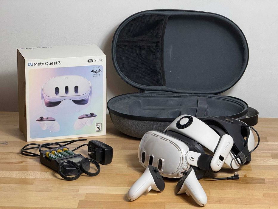 Meta Quest 3 512GB + Pachet BoboVR (S3 Pro, C2, F3) + Cablu Link 6m + Accesorii - Impecabil