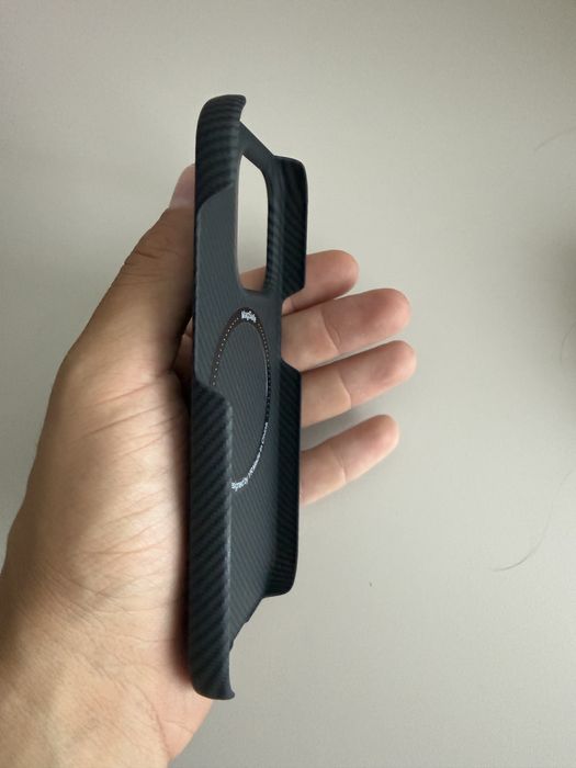 Husa Iphone 15 Pro carbon