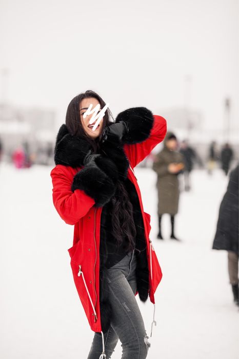 Продам красную парку