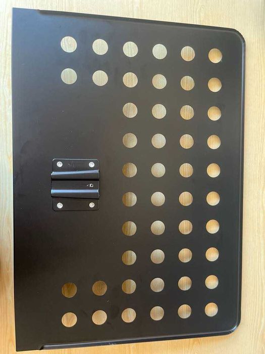 Стабилна стойка за музика с регулируема височина