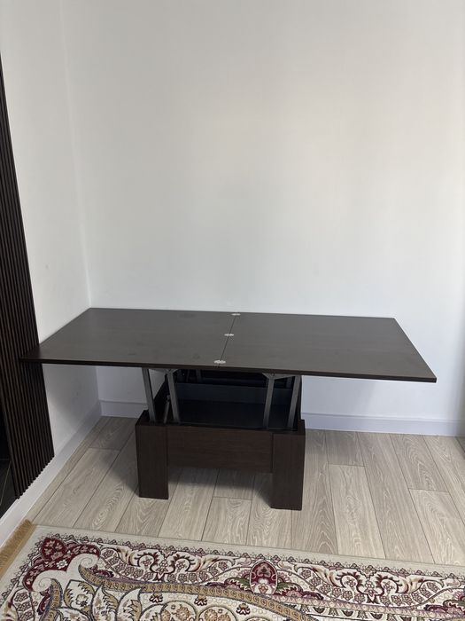 Срочно продам стол