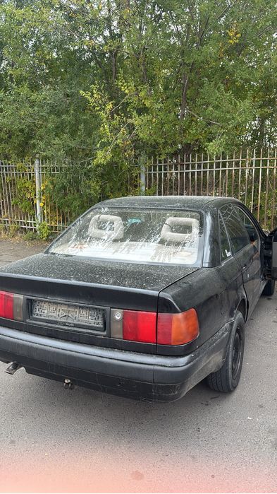 Продам ауди 100c4