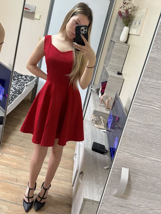 Къса ефектна рокля с гол гръб - MEGZ