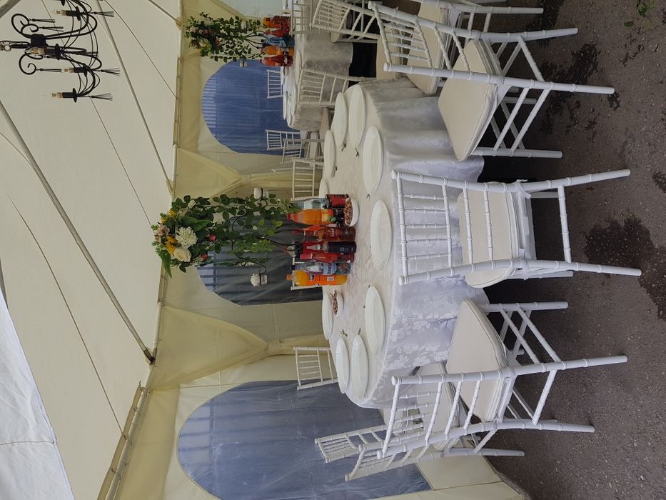 Inchiriez scaune mese vesela corturi