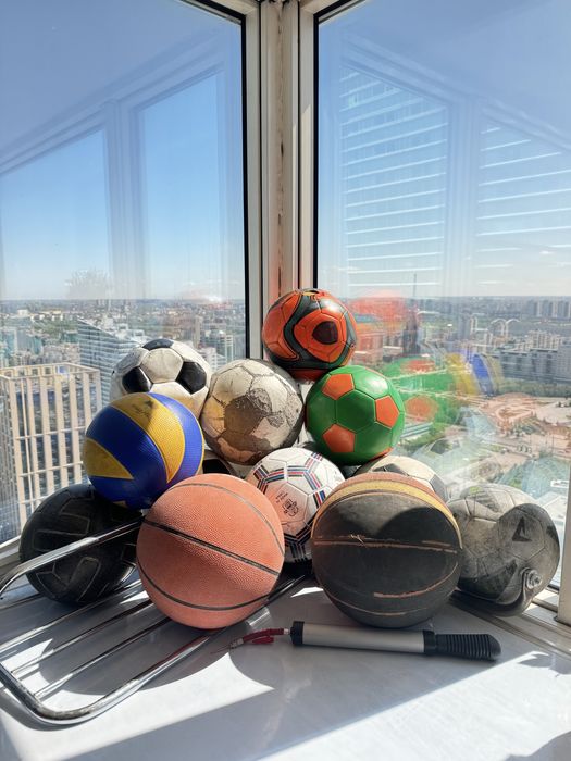 Продается мячи