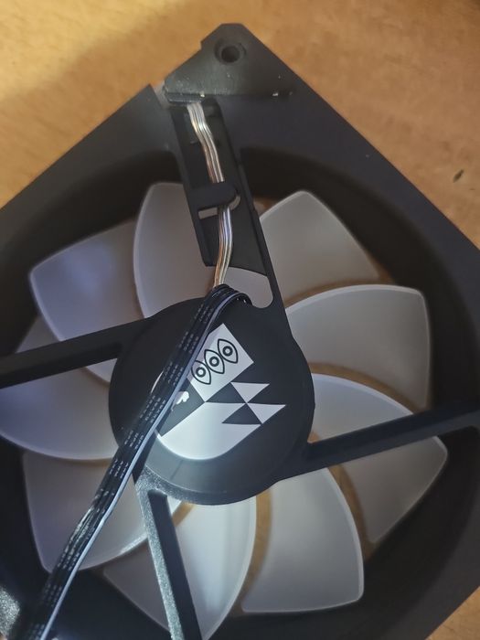 Продам кулера срочно