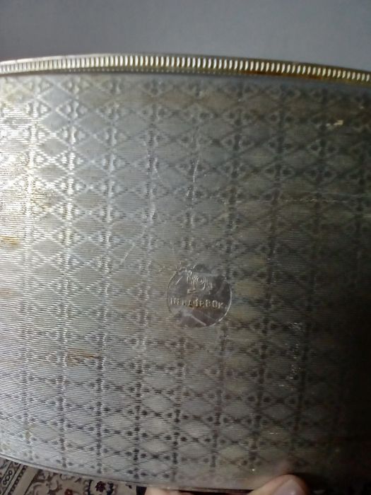 Продам поднос времен СССР, металлический