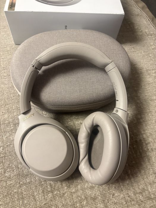 Наушники Sony WH-1000XM4