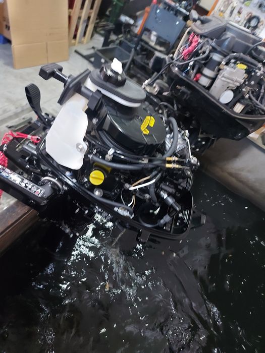 Vând barca gonflabila KM 300