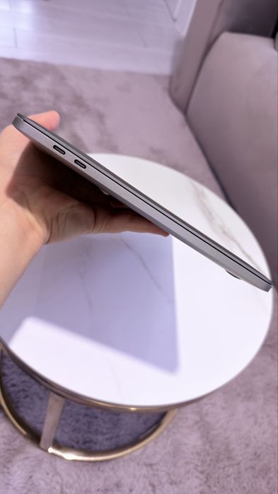 Macbook Pro 2019 13’ TouchBar